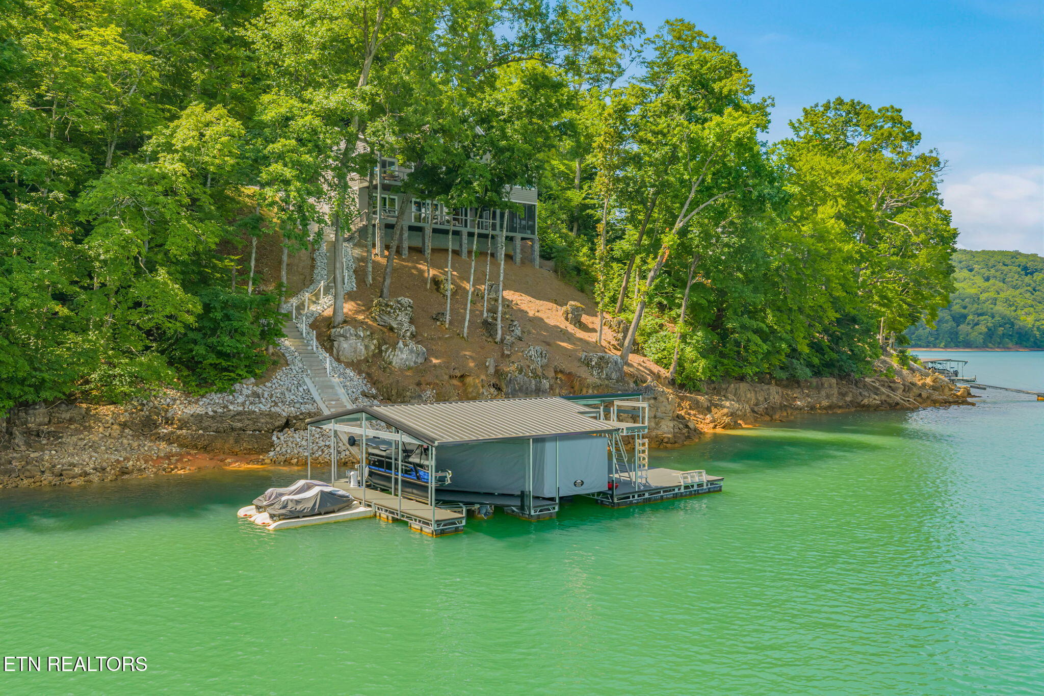 1779 Cove Pointe Rd