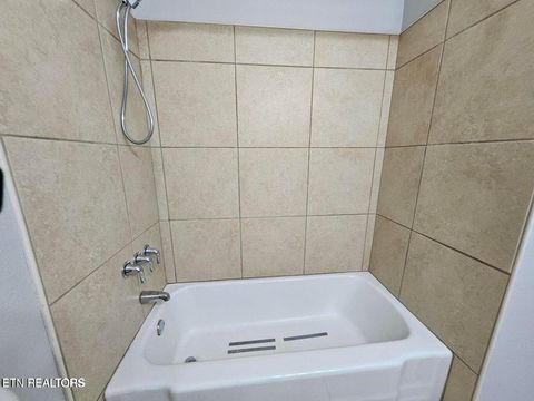 Tiny photo for 107 Nebraska Ave, Oak Ridge, TN 37830 (MLS # 1322951)