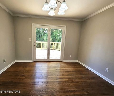 Tiny photo for 107 Nebraska Ave, Oak Ridge, TN 37830 (MLS # 1322951)