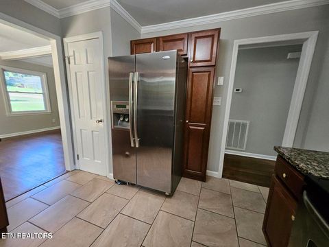 Tiny photo for 107 Nebraska Ave, Oak Ridge, TN 37830 (MLS # 1322951)