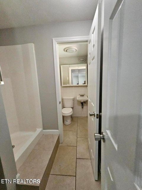 Tiny photo for 107 Nebraska Ave, Oak Ridge, TN 37830 (MLS # 1322951)