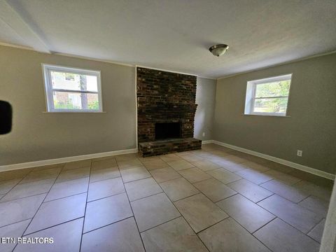 Tiny photo for 107 Nebraska Ave, Oak Ridge, TN 37830 (MLS # 1322951)