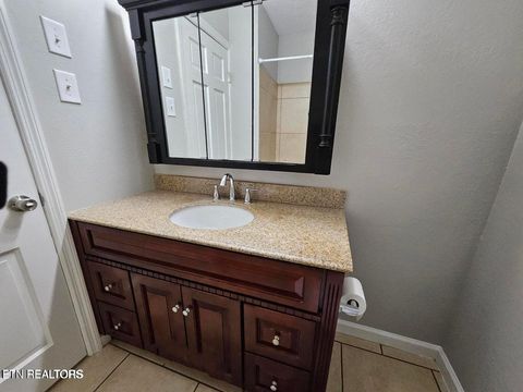 Tiny photo for 107 Nebraska Ave, Oak Ridge, TN 37830 (MLS # 1322951)