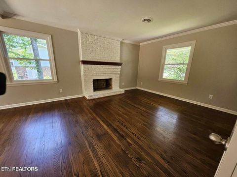 Tiny photo for 107 Nebraska Ave, Oak Ridge, TN 37830 (MLS # 1322951)