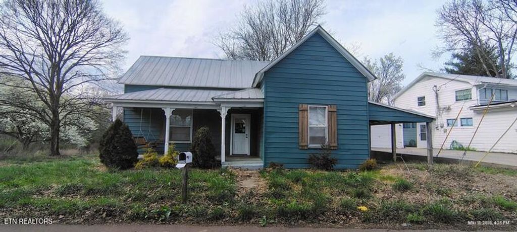 Photo of 123 E Athens St, Englewood, TN 37329 (MLS # 1335352)