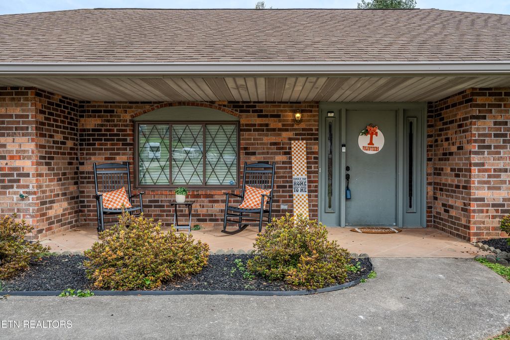 Photo of 3020 Shropshire Blvd, Powell, TN 37849 (MLS # 1322113)