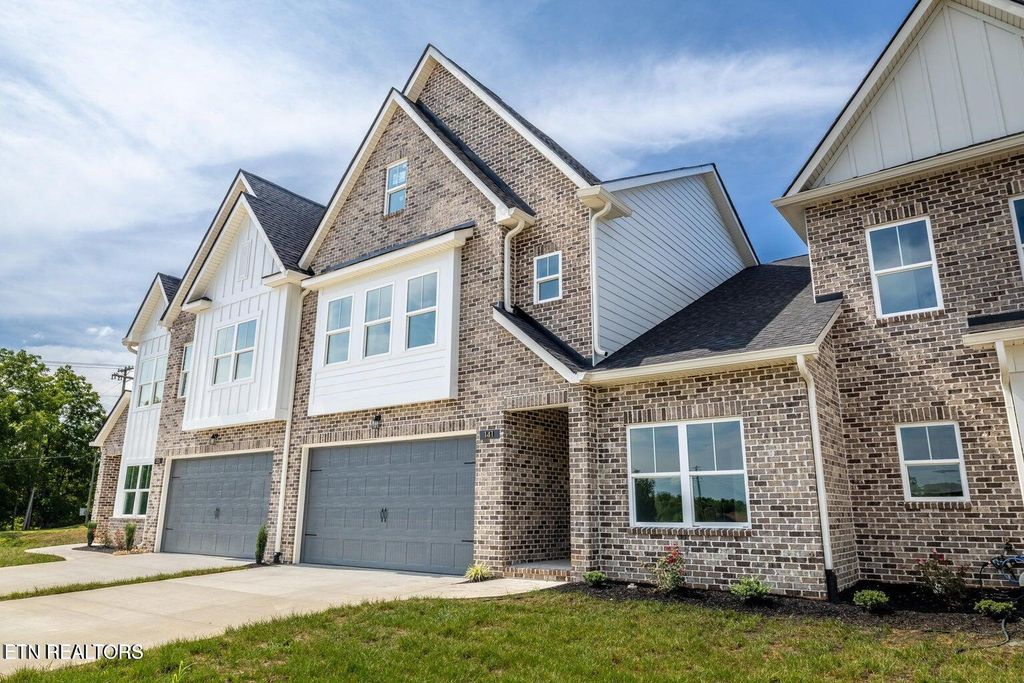 Photo of 141 River Park Lane, Sweetwater, TN 37874 (MLS # 1320214)