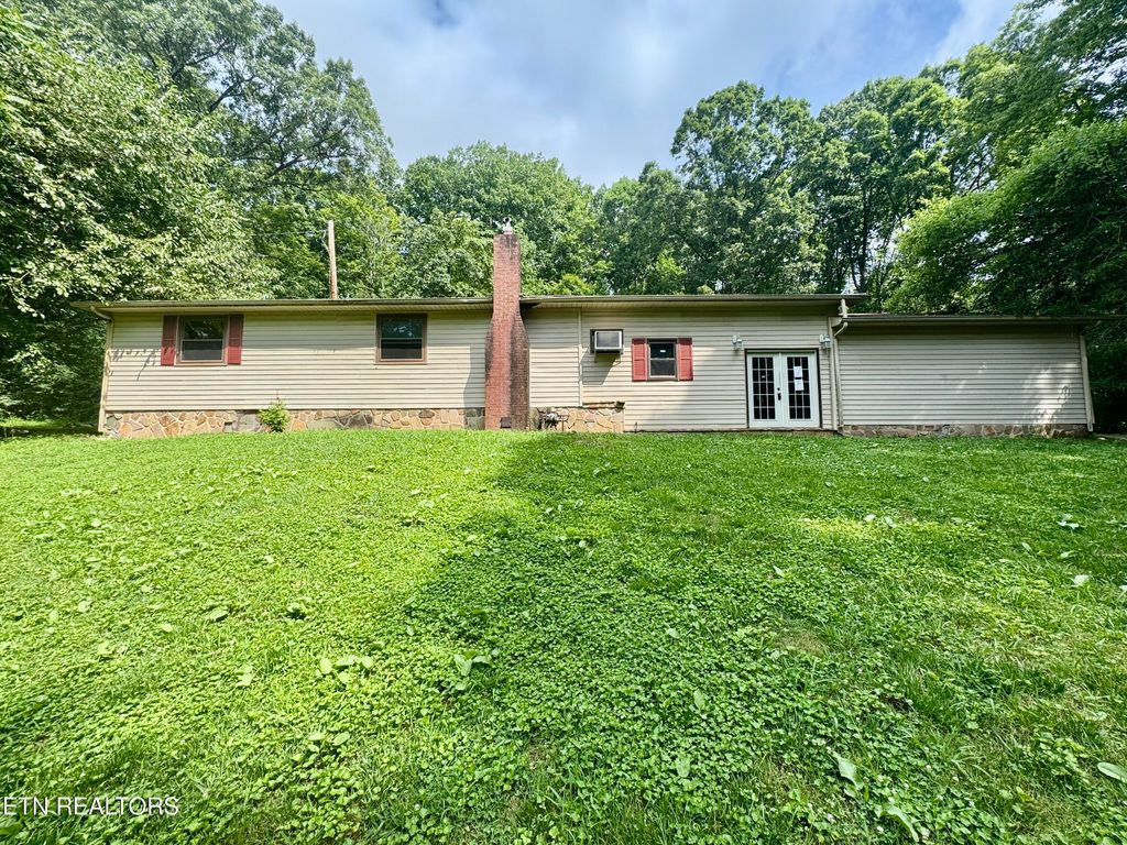 Photo of 345 Black Hollow Rd, Rockwood, TN 37854 (MLS # 1307554)