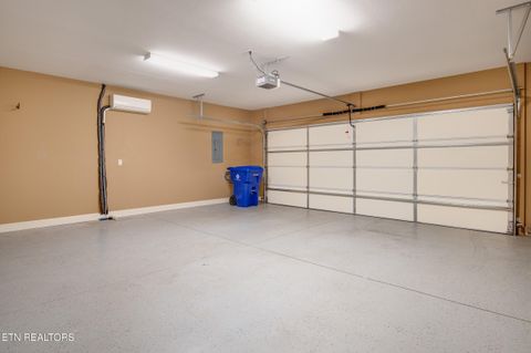 Tiny photo for 121 Meridian Way, Clinton, TN 37716 (MLS # 1322949)