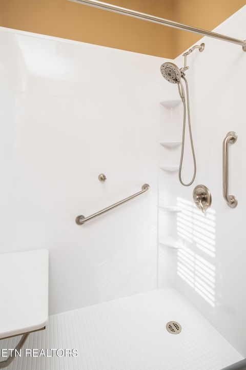 Tiny photo for 121 Meridian Way, Clinton, TN 37716 (MLS # 1322949)