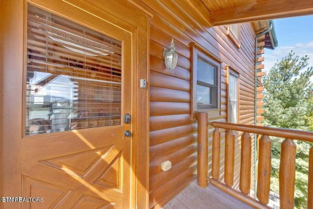 Photo of 2835 White Oak Ridge Lane, Sevierville, TN 37862 (MLS # 1336686)