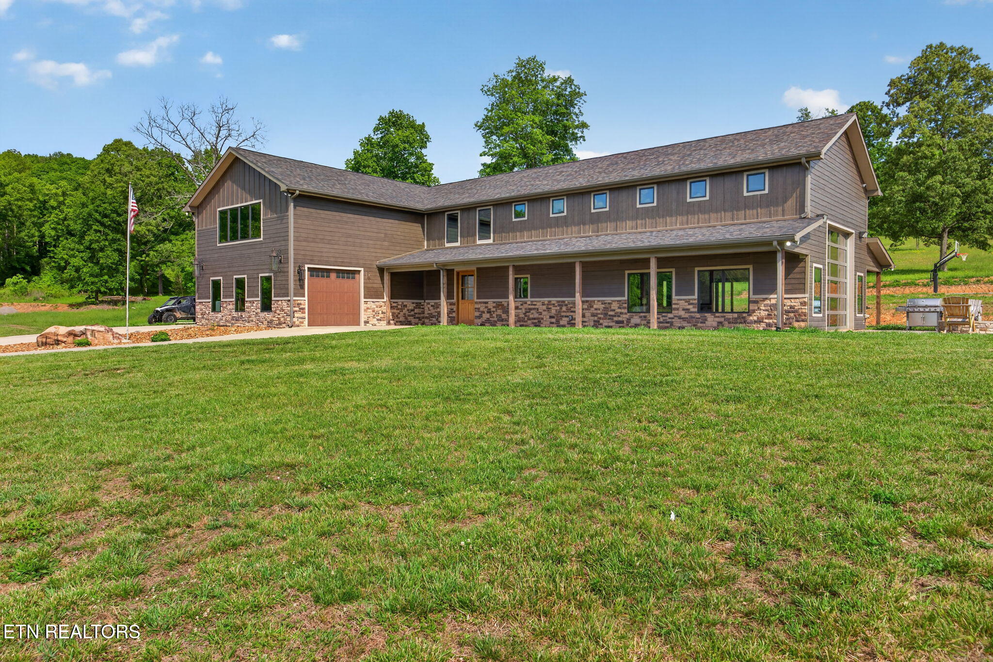 106 Pleasant Shade Lane