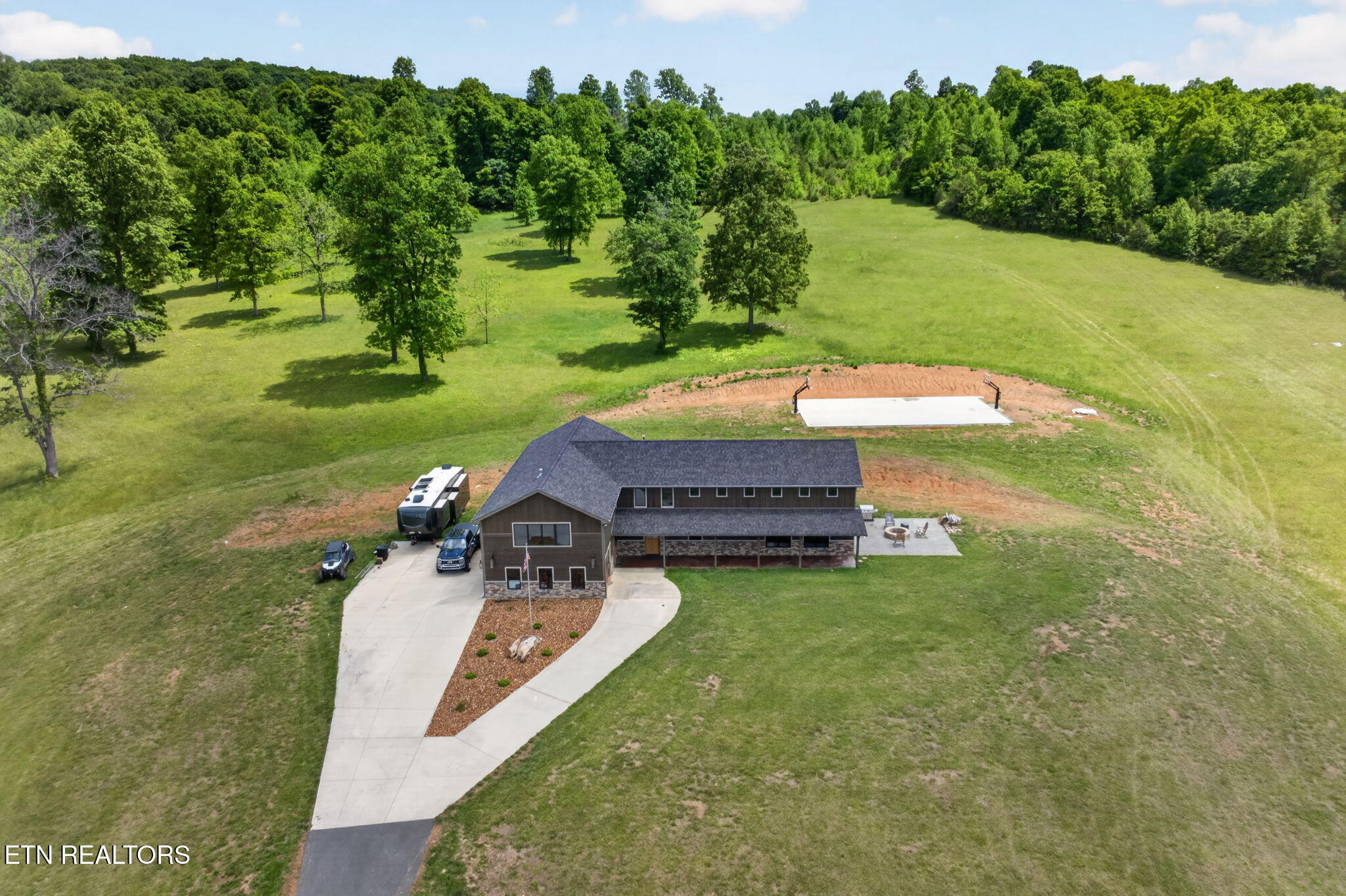 106 Pleasant Shade Lane