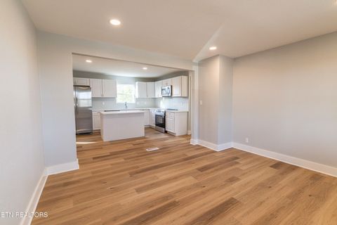 Tiny photo for 1909 Matthew Lane, Knoxville, TN 37923 (MLS # 1328119)