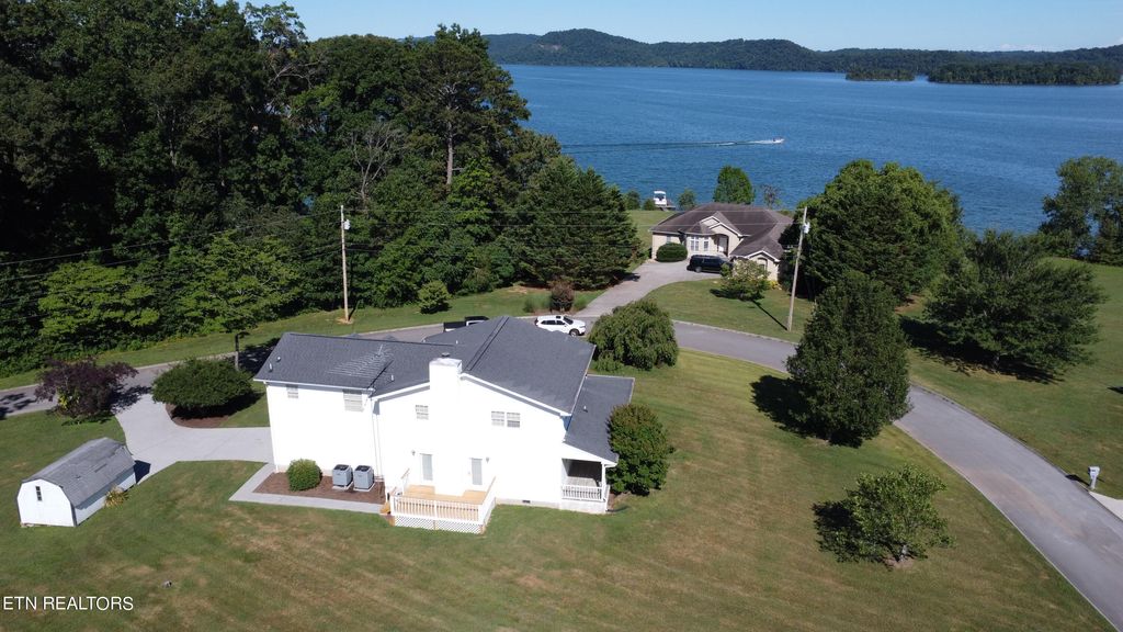 Photo of 216 Lake Breeze Landing Lndg, Rutledge, TN 37861 (MLS # 1268275)