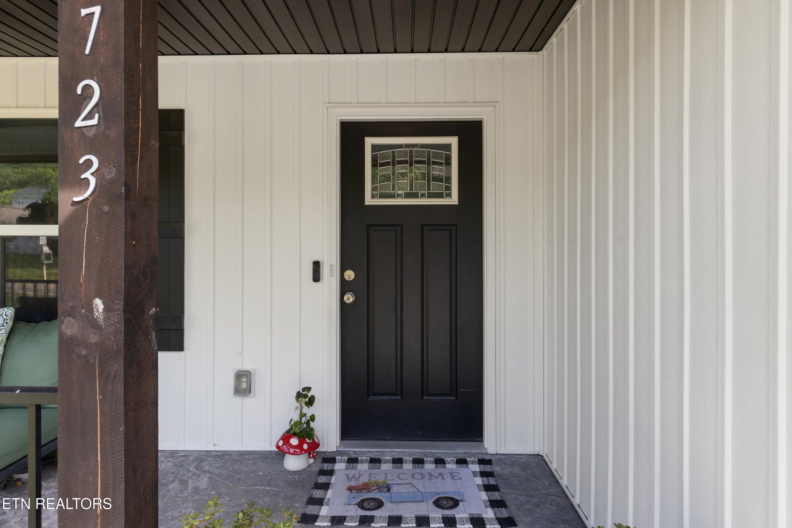 723 Ridgeview Drive