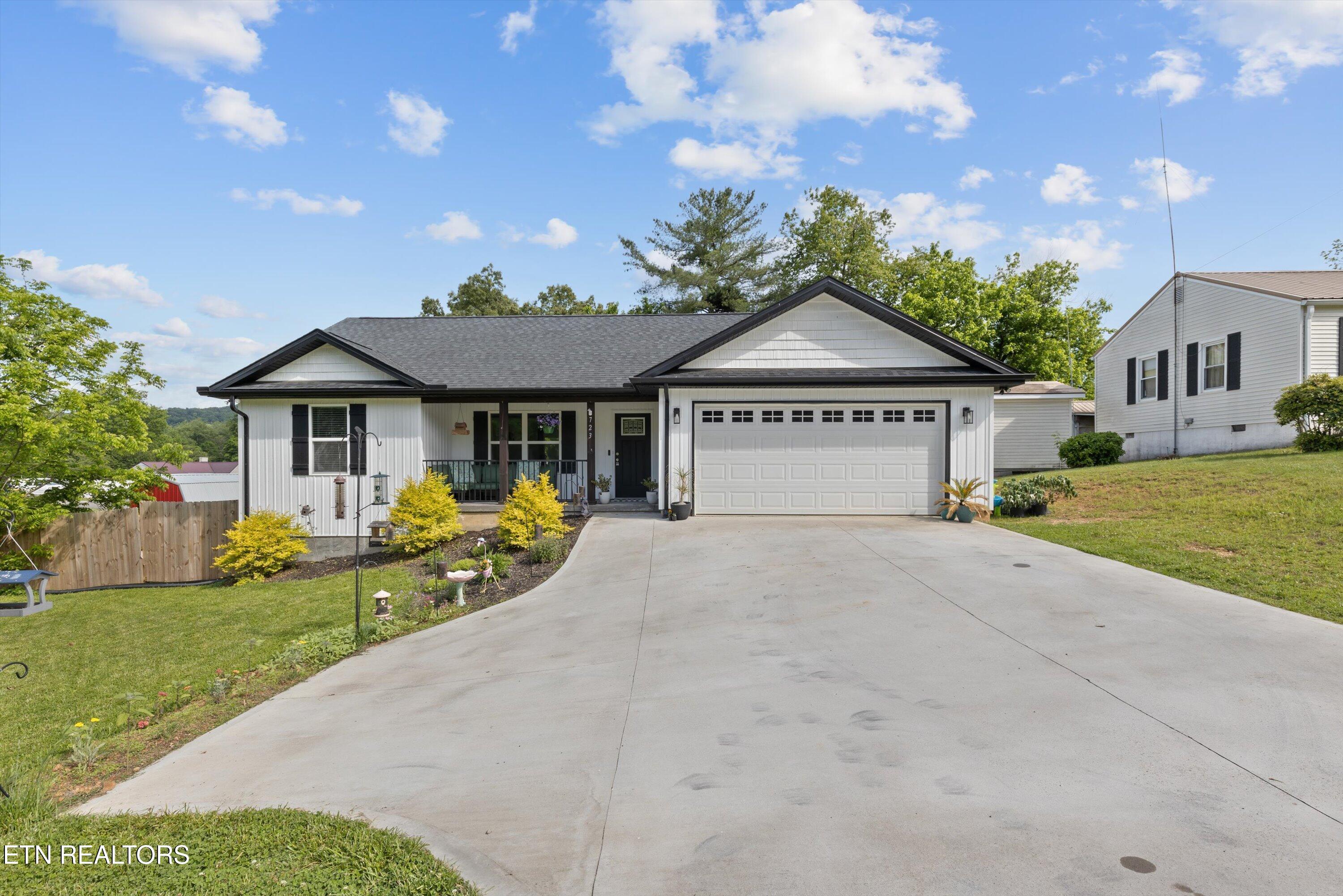 723 Ridgeview Drive