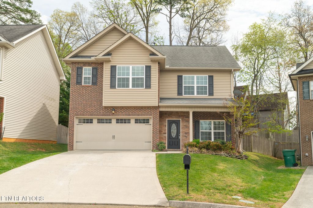 Photo of 970 Vicar Lane, Knoxville, TN 37919 (MLS # 1335745)