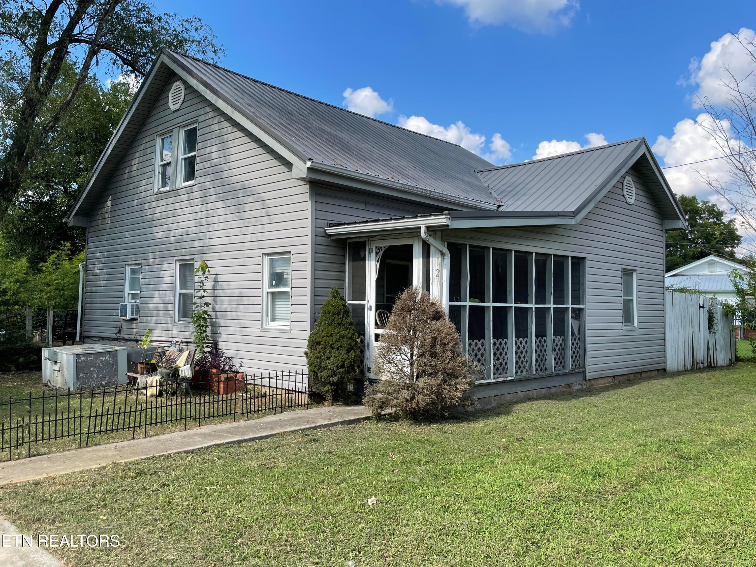 129 E Athens St
