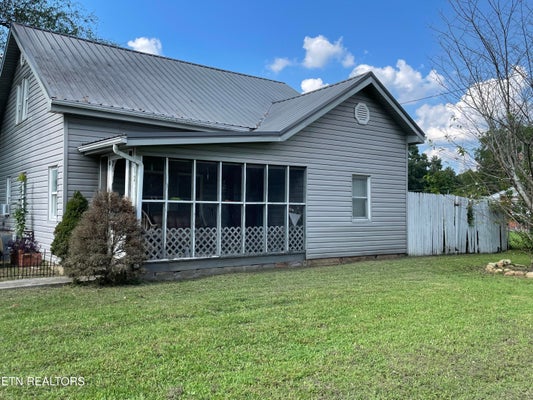 129 E ATHENS ST, ENGLEWOOD, TN 37329 - Image a05cbeb0da0d1b77657d660e02eaab9a/441576203