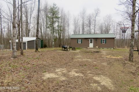 Photo of 30611 Steel Tram Ridge Ln, Crawford, TN 38554 (MLS # 1329797)