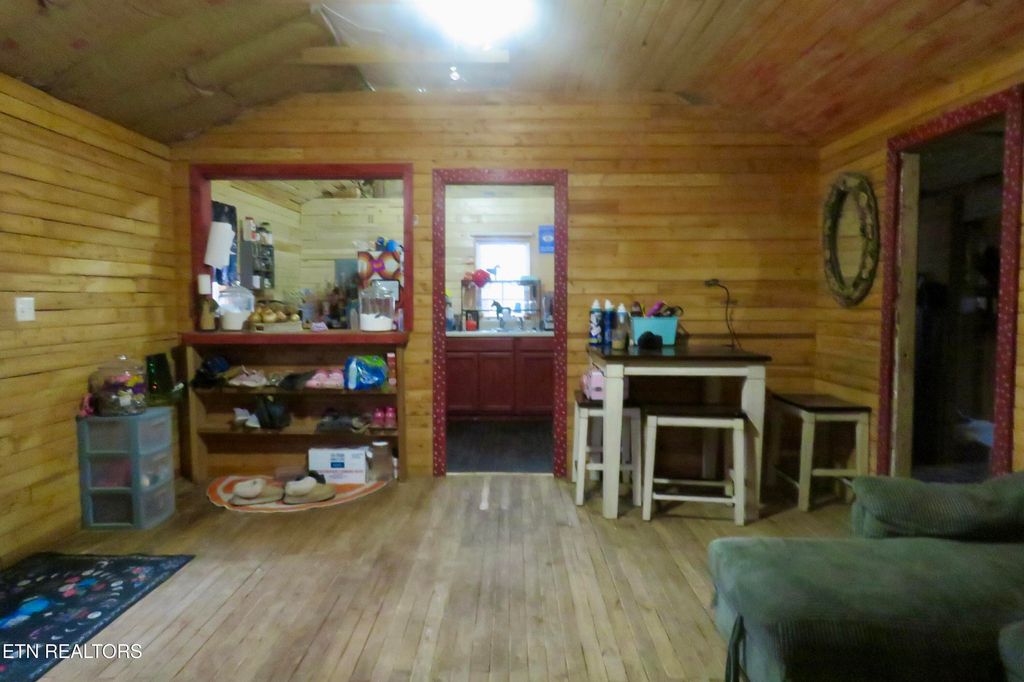 Photo of 30611 Steel Tram Ridge Ln, Crawford, TN 38554 (MLS # 1329797)