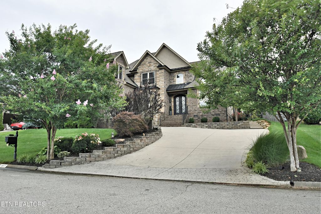 Photo of 11957 Lakehurst Lane, Knoxville, TN 37934 (MLS # 1337510)