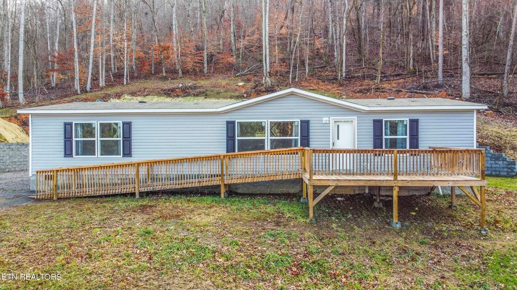 Photo of 413 Raccoon Valley Rd, Maynardville, TN 37807 (MLS # 1248909)