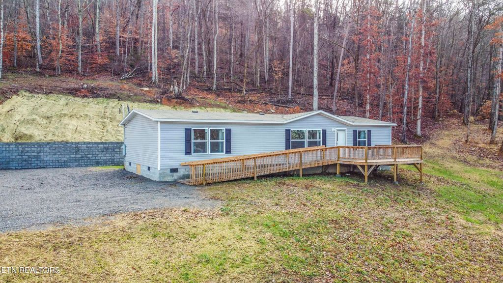 Photo of 413 Raccoon Valley Rd, Maynardville, TN 37807 (MLS # 1248909)