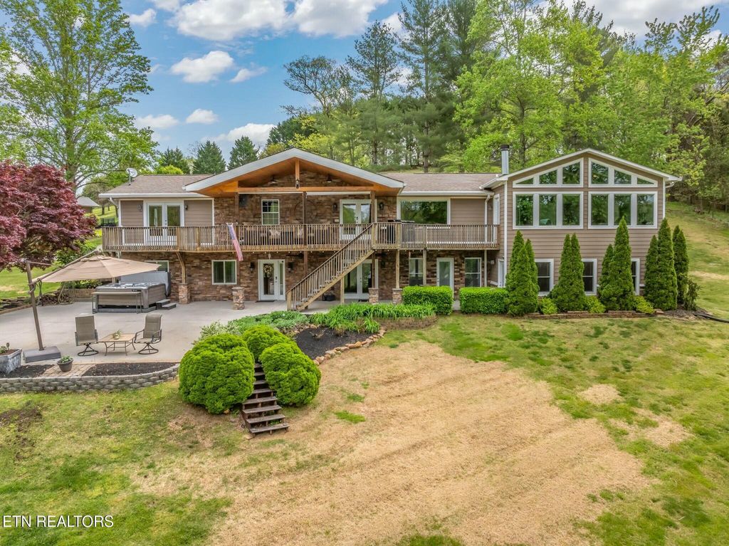 Photo of 1723 James Ferry Rd Rd, Kingston, TN 37763 (MLS # 1287757)