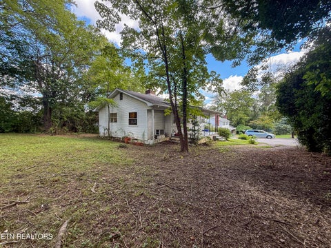 Tiny photo for 102 W Farragut Rd, Oak Ridge, TN 37830 (MLS # 1352995)