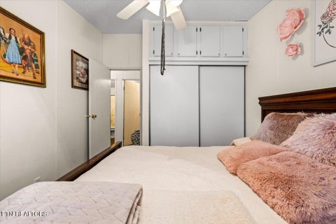 Tiny photo for 171 E Memorial Drive, Jacksboro, TN 37757 (MLS # 1356206)