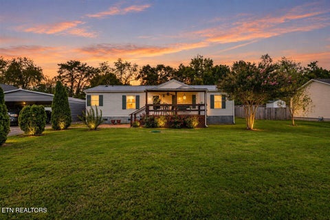 Photo of 171 E Memorial Drive, Jacksboro, TN 37757 (MLS # 1356206)