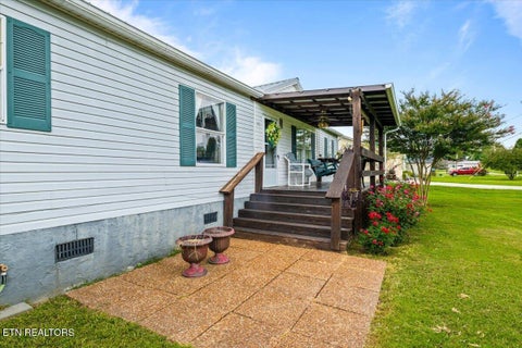 Tiny photo for 171 E Memorial Drive, Jacksboro, TN 37757 (MLS # 1356206)