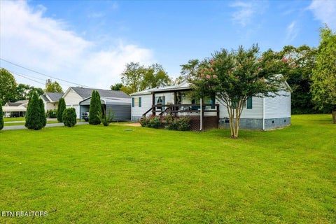 Tiny photo for 171 E Memorial Drive, Jacksboro, TN 37757 (MLS # 1356206)