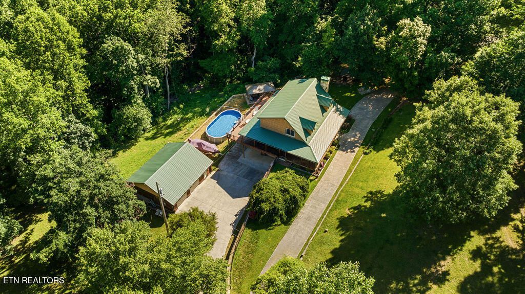 Photo of 257 Copenhaver Rd, Lenoir City, TN 37771 (MLS # 1302330)