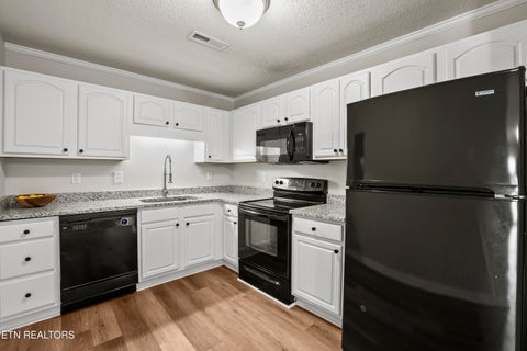 Tiny photo for 100 Village Way #D, Kingston, TN 37763 (MLS # 1349036)