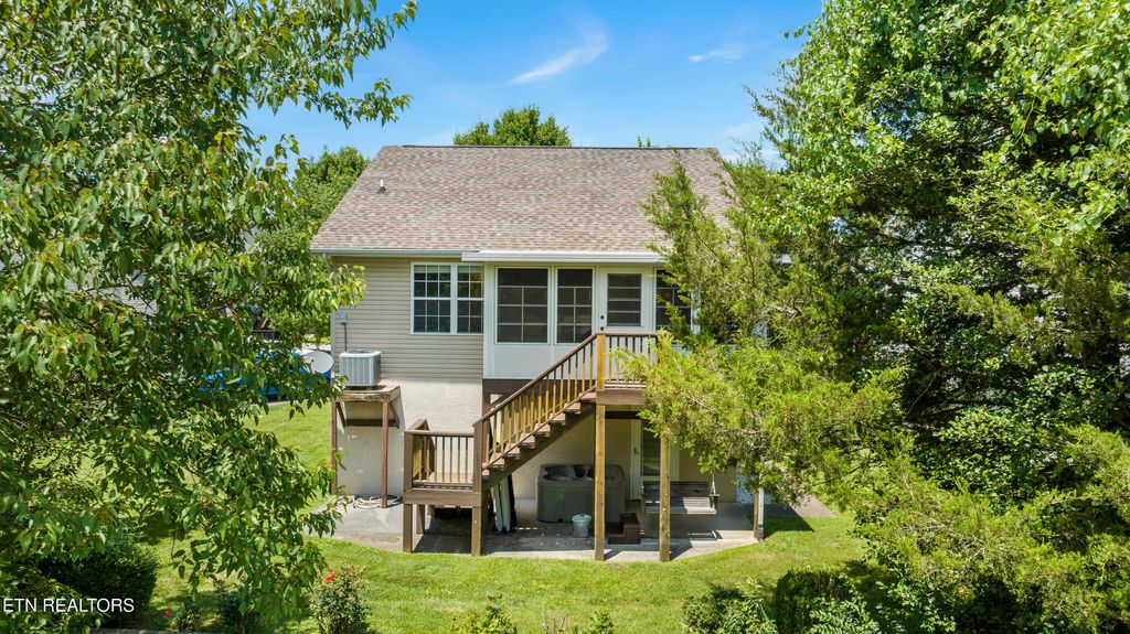 Photo of 814 Plantation Drive, Pigeon Forge, TN 37863 (MLS # 1306071)