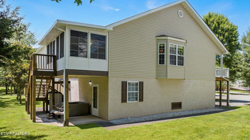 Photo of 814 Plantation Drive, Pigeon Forge, TN 37863 (MLS # 1306071)