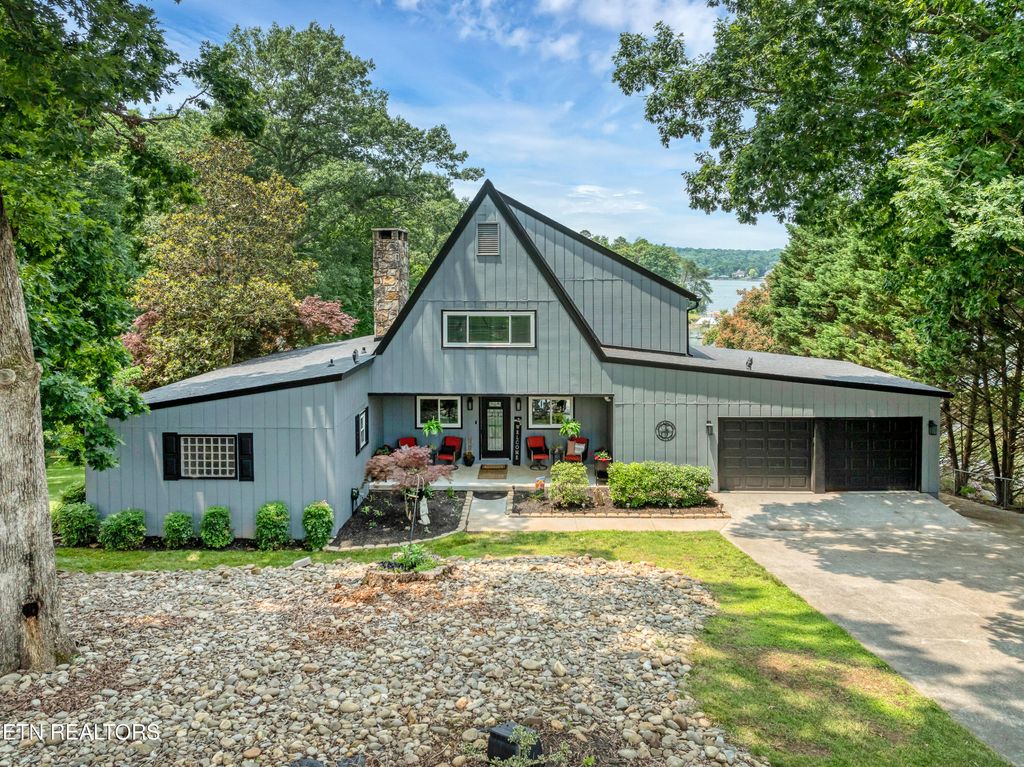 Photo of 1010 Chula Vista Drive, Friendsville, TN 37737 (MLS # 1303891)