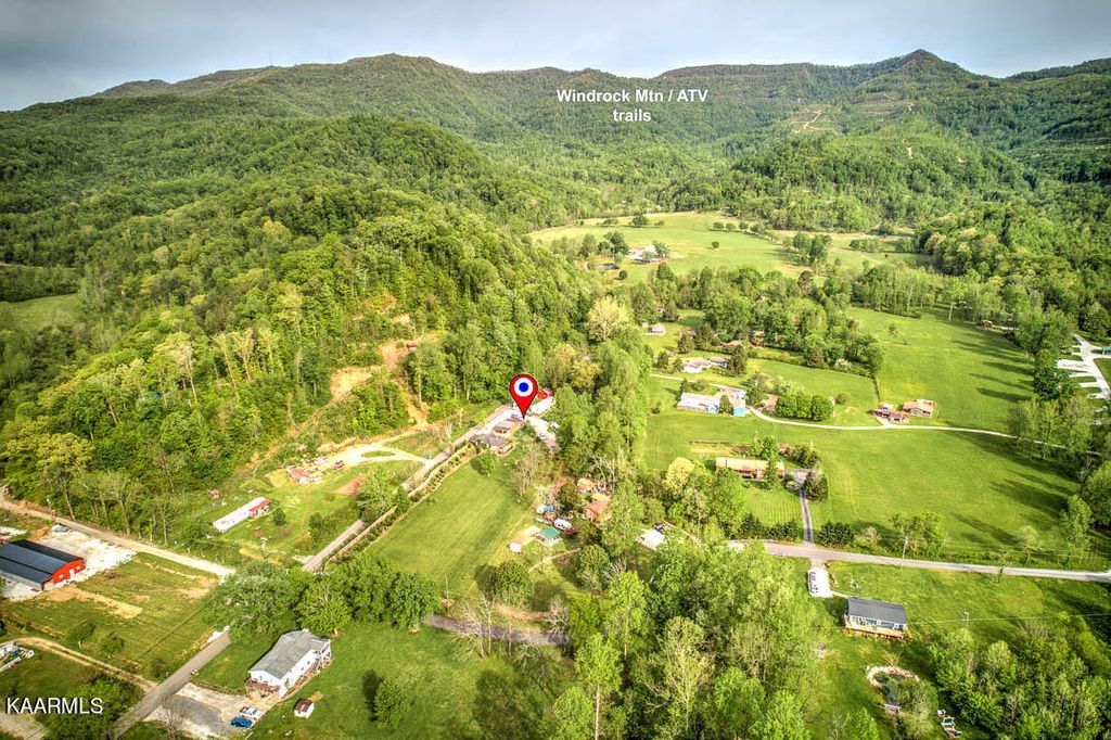 Photo of 116 Stoney Flat Lane, Oliver Springs, TN 37840 (MLS # 1225057)