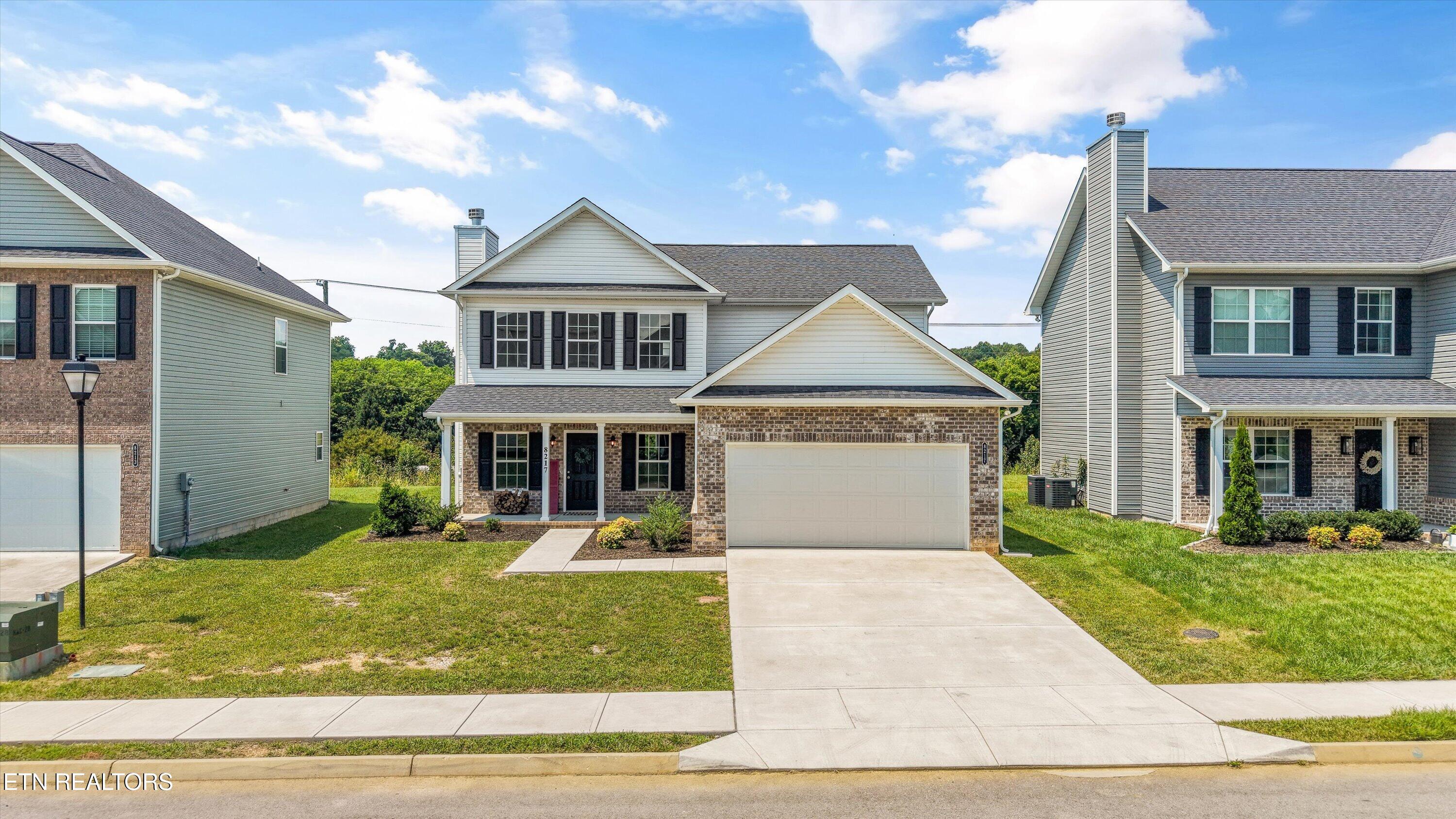 8217 Zenith Lane