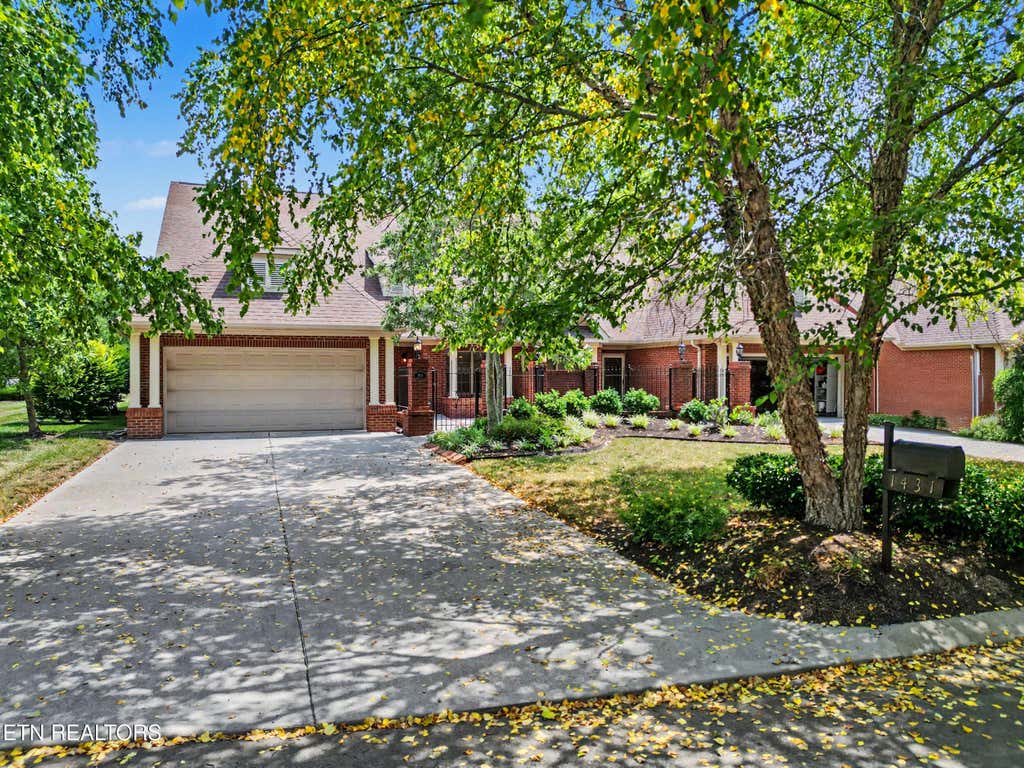 Photo of 1431 Cottage Glen Lane, Maryville, TN 37801 (MLS # 1347576)