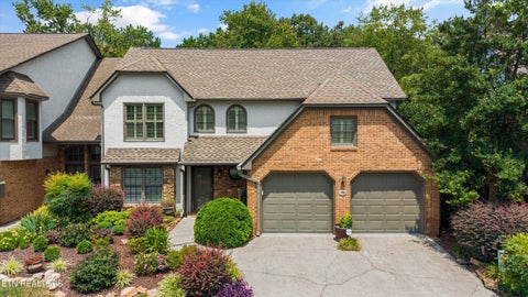 Photo of 946 Ethans Glen Drive, Knoxville, TN 37923 (MLS # 1352016)