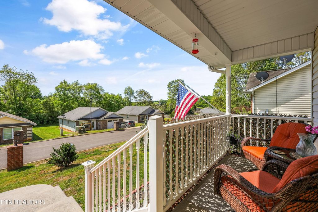 Photo of 1709 Watauga St, Sevierville, TN 37876 (MLS # 1337364)