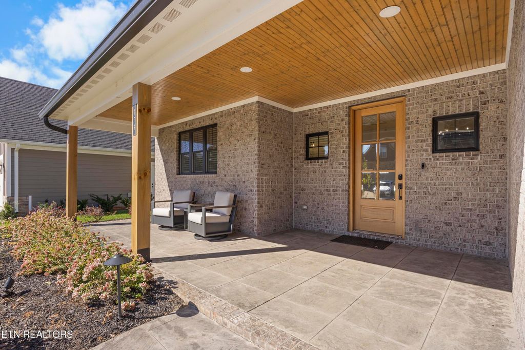 Photo of 373 Ironwood Lane, Loudon, TN 37774 (MLS # 1318523)