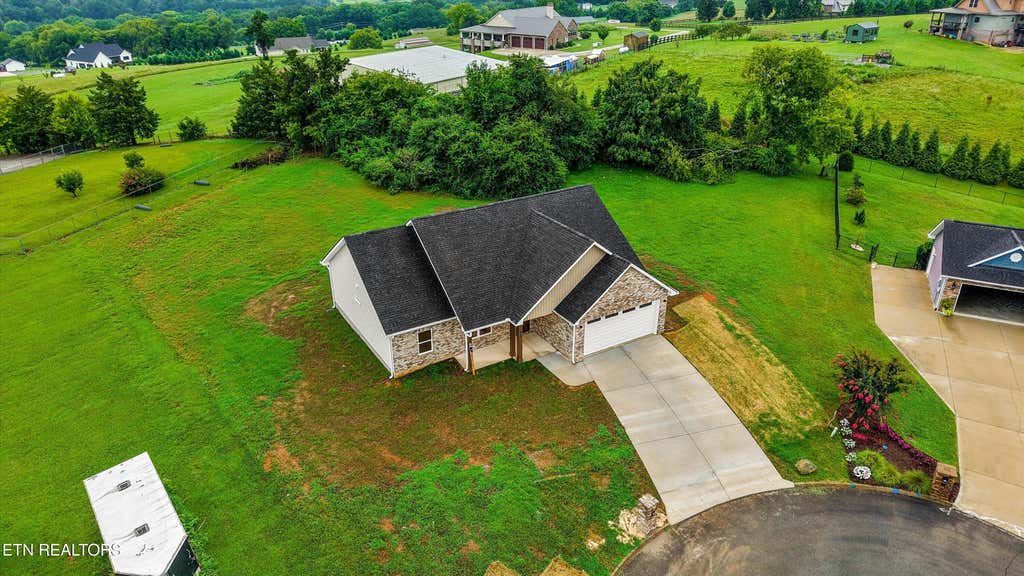 Photo of 829 Wehali Tr, Kodak, TN 37764 (MLS # 1350464)