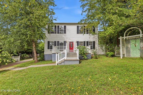 Photo of 5209 Montrose Rd, Knoxville, TN 37918 (MLS # 1352285)