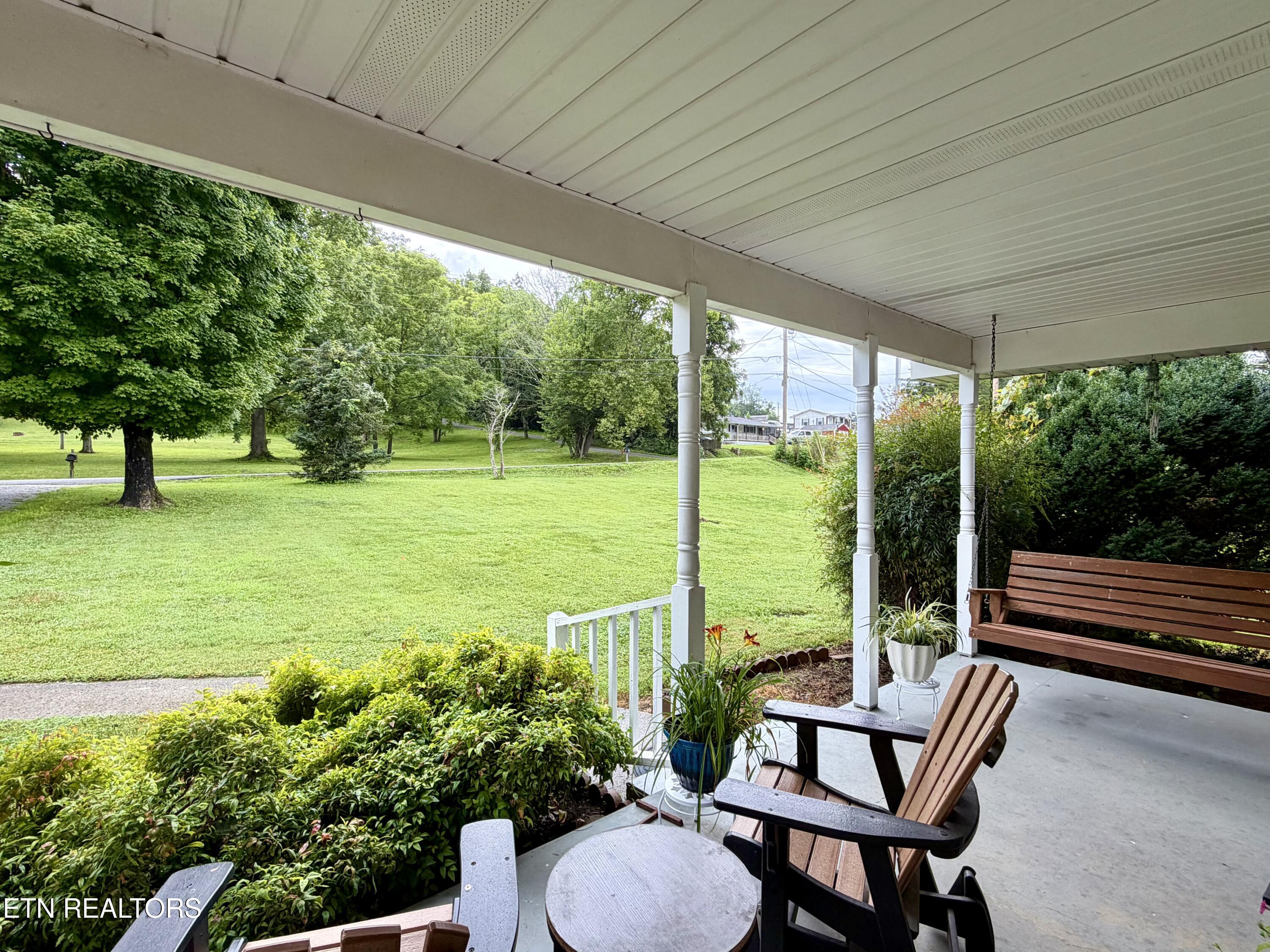 371 Pinecrest Rd