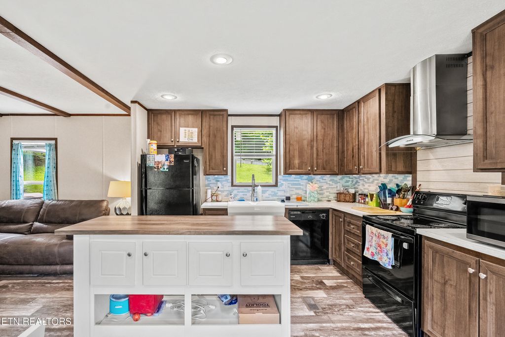 Photo of 567 Jeffers Rd, Huntsville, TN 37756 (MLS # 1305298)